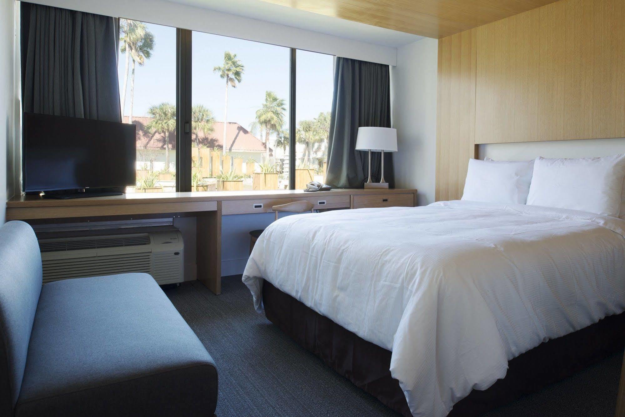 The West Wing Boutique Hotel Tampa Exterior photo